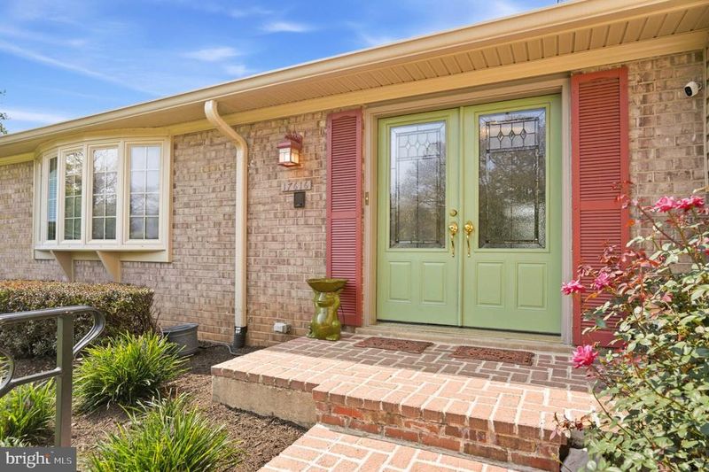 17616 Prince David Dr, Olney, MD 20832