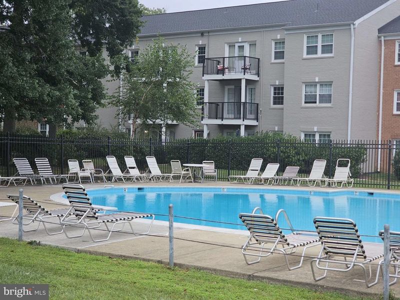 9475 Fairfax Blvd #301, Fairfax, VA 22031