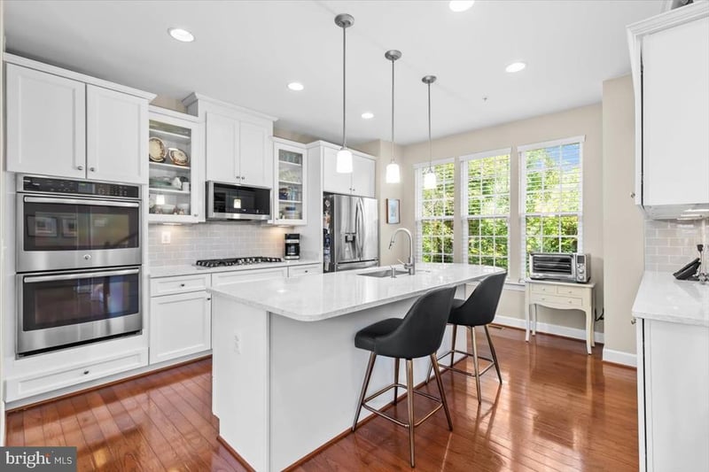 4057 Glendale Way, Fairfax, VA 22030