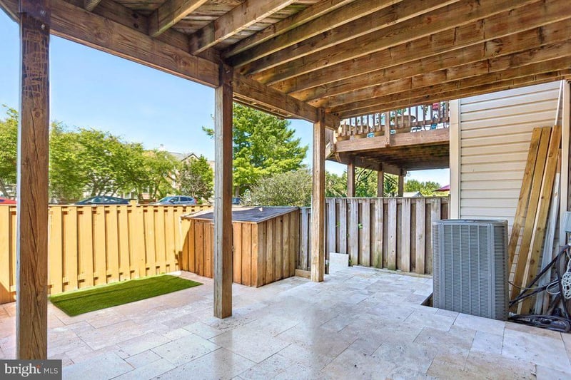 7424 Emerald Dr, Manassas, VA 20109