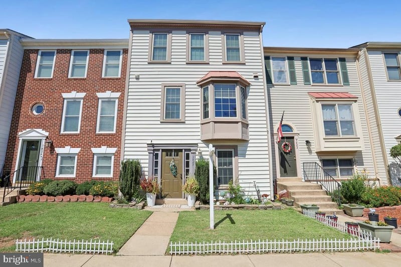 7424 Emerald Dr, Manassas, VA 20109