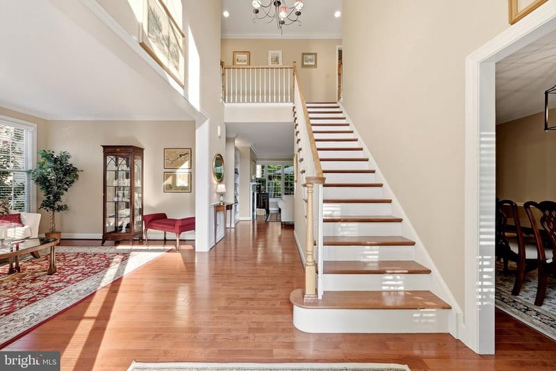 9008 Advantage Ct, Burke, VA 22015