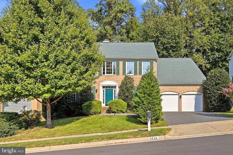 9008 Advantage Ct, Burke, VA 22015