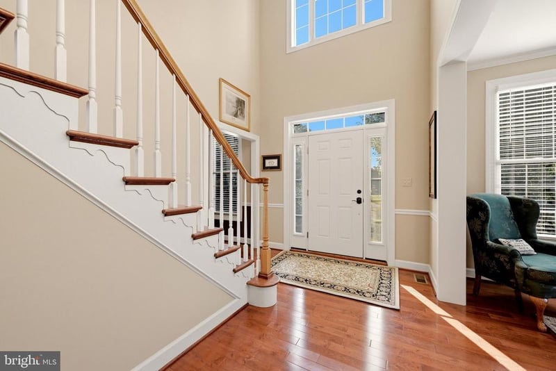 9008 Advantage Ct, Burke, VA 22015