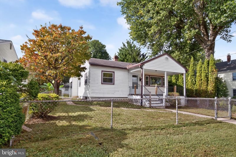 921 Maple Ave, Rockville, MD 20851