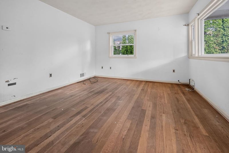 921 Maple Ave, Rockville, MD 20851