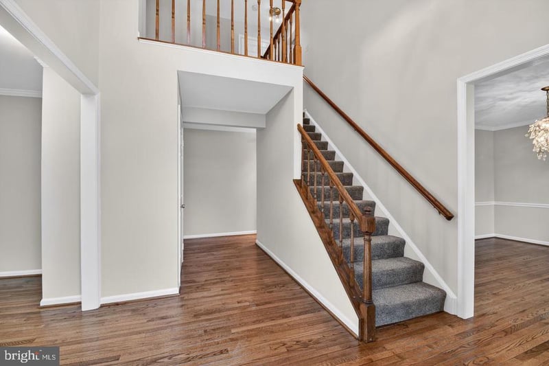 1302 Clayborne House Ct, Mclean, VA 22101