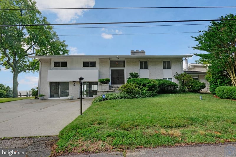 1323 Magnolia Ave, Annapolis, MD 21403