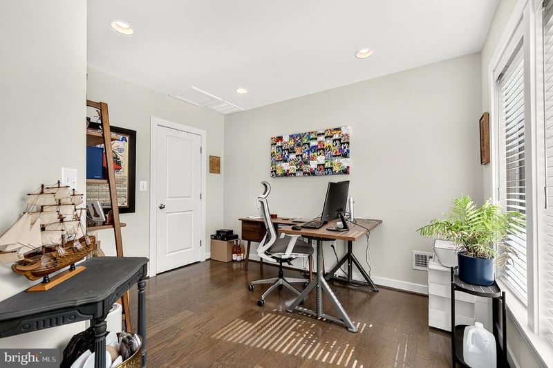 8087 Red Hook St, Rockville, MD 20855
