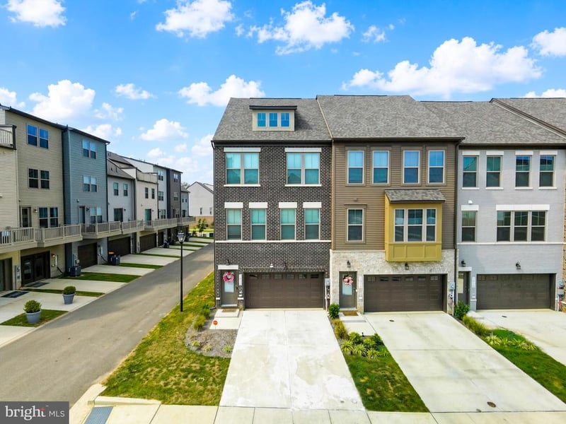 7012 Gladebrook Rd, Brandywine, MD 20613