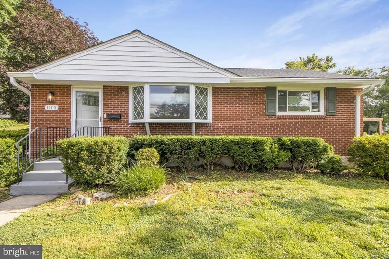 1100 Gilbert Rd, Rockville, MD 20851