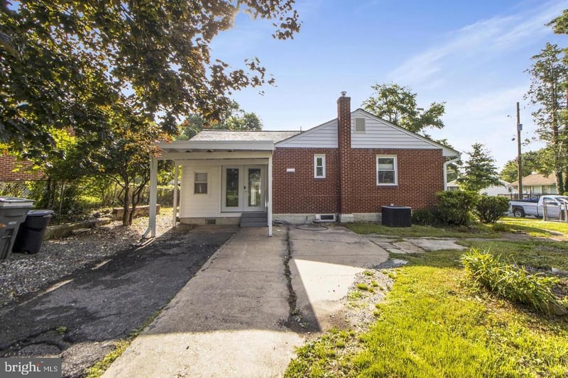 1100 Gilbert Rd, Rockville, MD 20851
