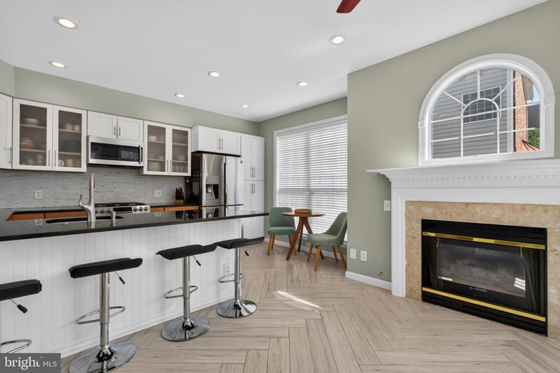 6008 Lincolnia Rd, Alexandria, VA 22312