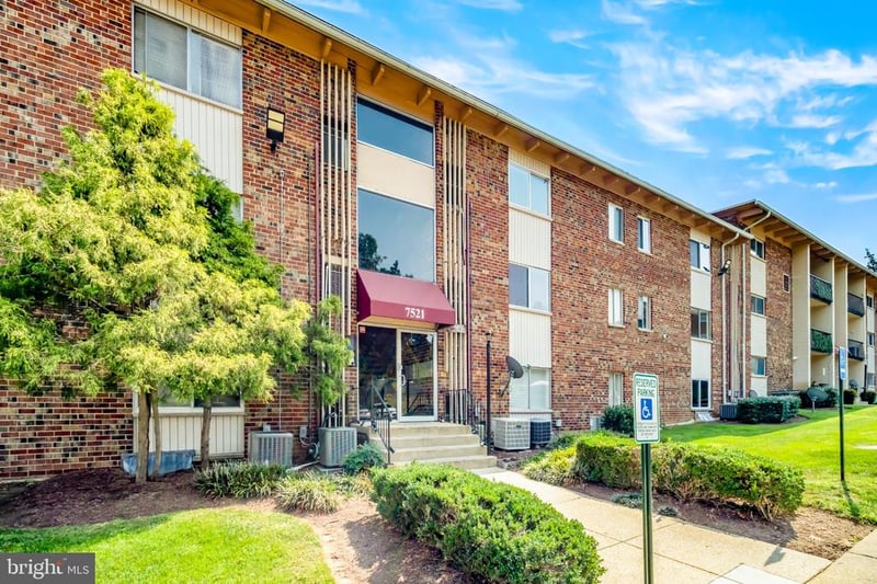 7521 Riverdale Rd, New Carrollton, MD 20784