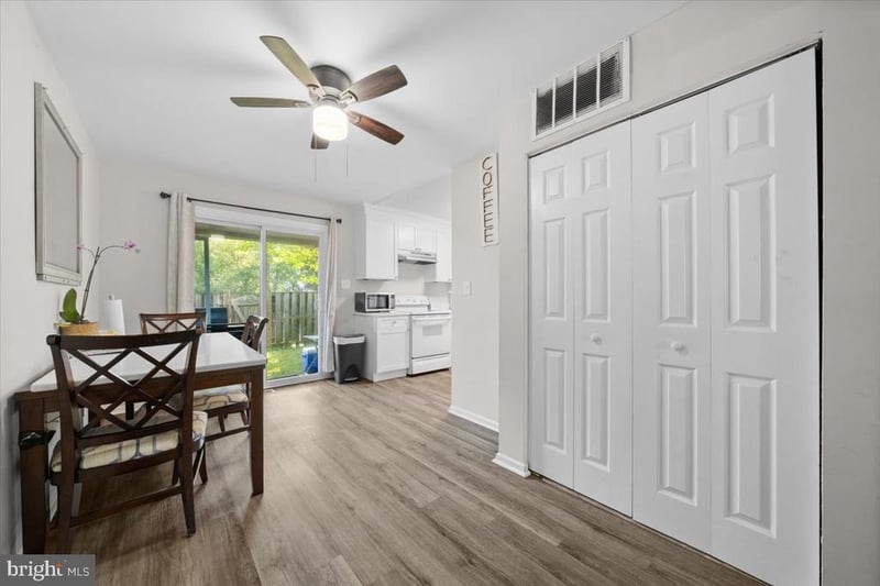 312 E Cornell Dr E #167, Sterling, VA 20164