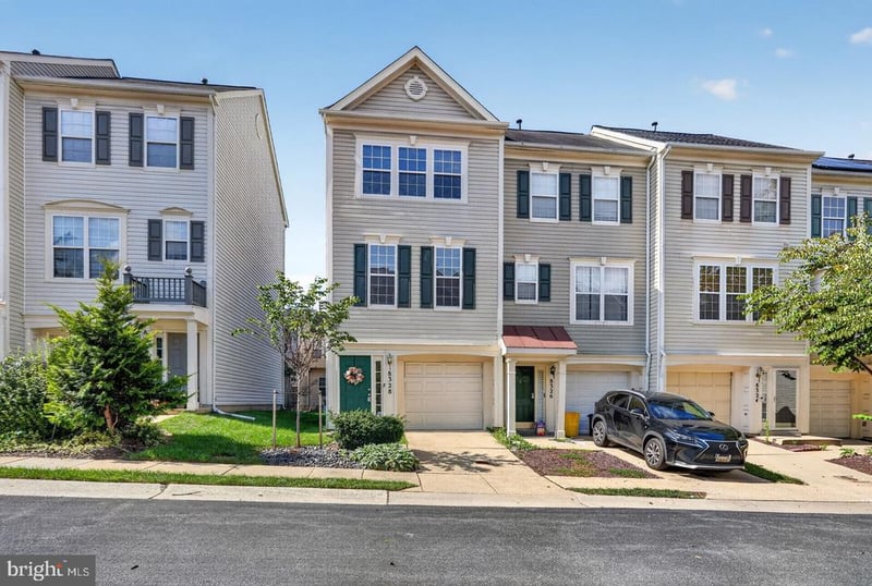 8328 Green Grass Rd, Laurel, MD 20724