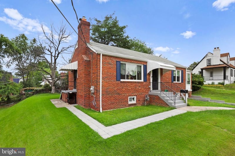 720 Sheridan St, Hyattsville, MD 20783