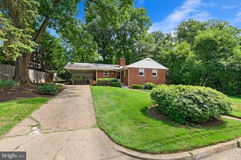 3613 N Kensington St, Arlington, VA 22207