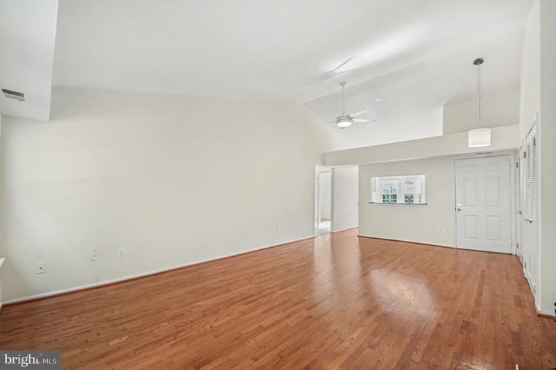 3402 Lakeside View Dr #13-4, Falls Church, VA 22041