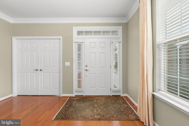 12 Wister Dr, Fredericksburg, VA 22405