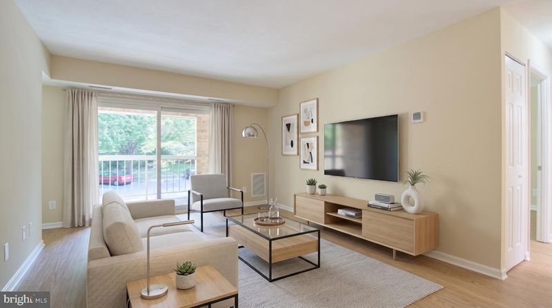 5916 Cove Landing Rd #301, Burke, VA 22015