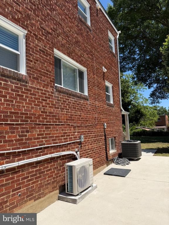 8315 Navahoe Dr, Silver Spring, MD 20903