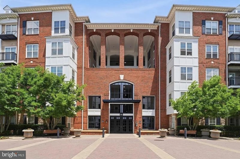 501 Hungerford Dr #236, Rockville, MD 20850