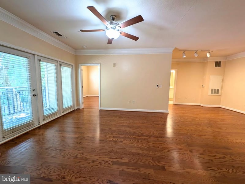 501 Hungerford Dr #236, Rockville, MD 20850