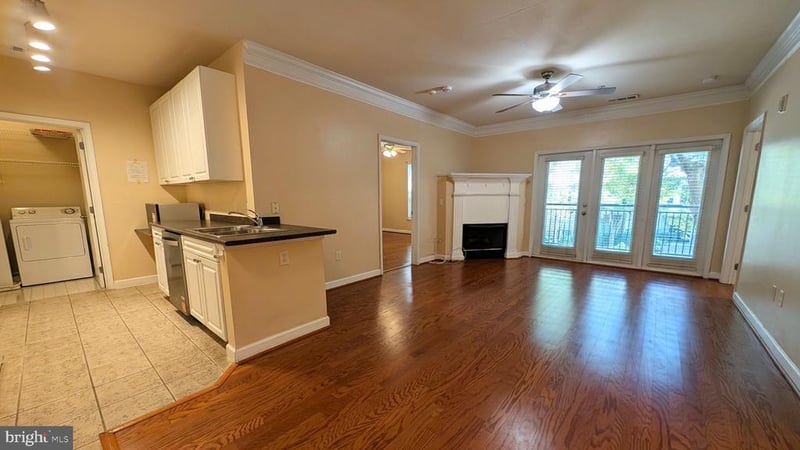 501 Hungerford Dr #236, Rockville, MD 20850