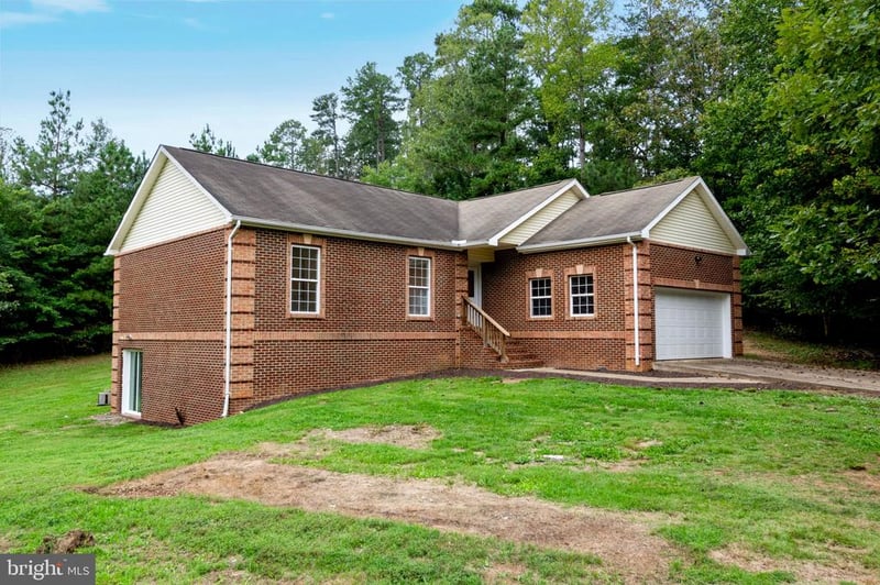 18048 Waterloo Rd, Amissville, VA 20106