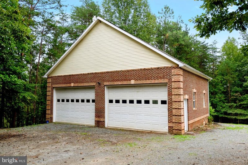 18048 Waterloo Rd, Amissville, VA 20106