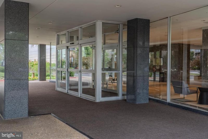 2475 Virginia Ave NW #801/802, Washington, DC 20037