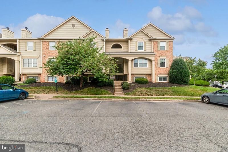 8159 Bayonet Way #202, Manassas, VA 20109