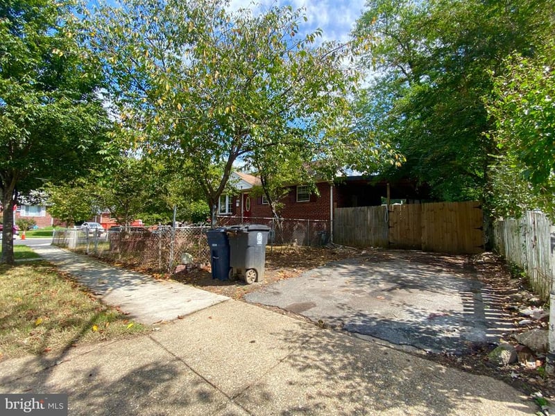 8611 22nd Ave, Hyattsville, MD 20783