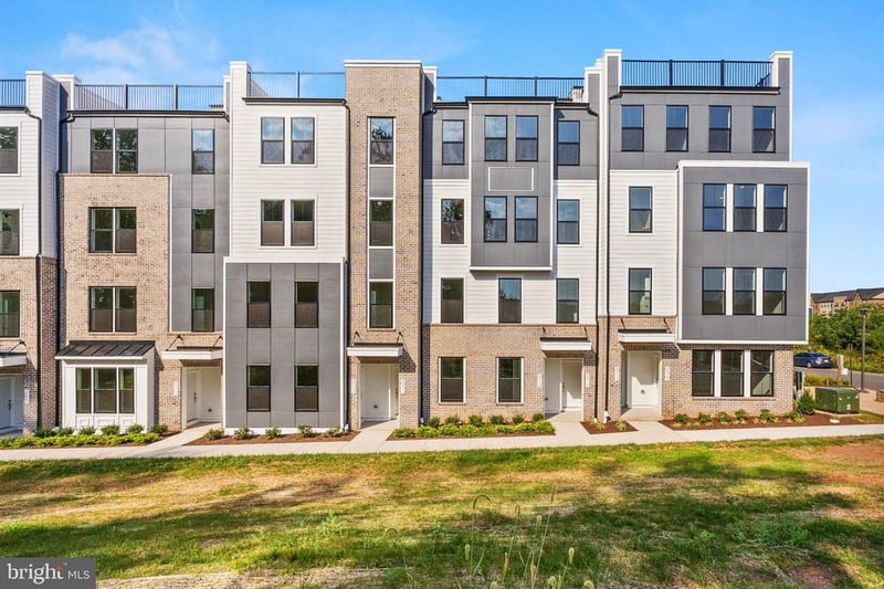 20792 Cloongee Ter, Dulles, VA 20166