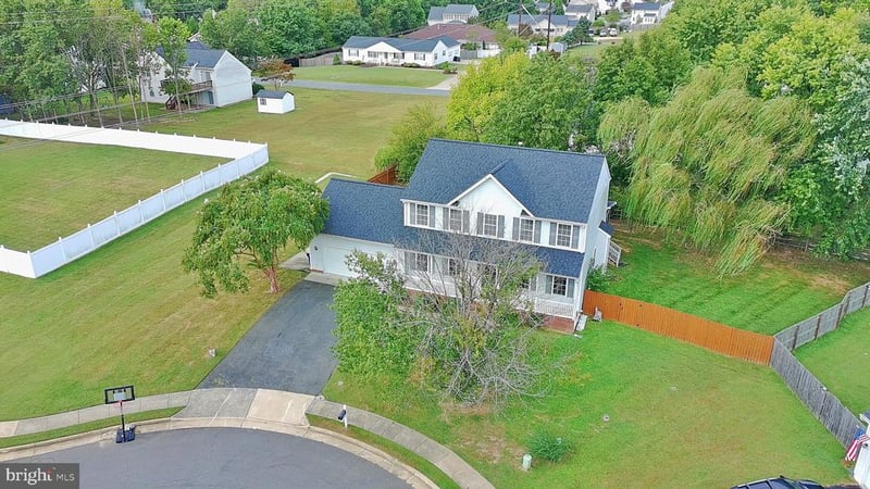 34 Ashcroft Dr, Fredericksburg, VA 22405