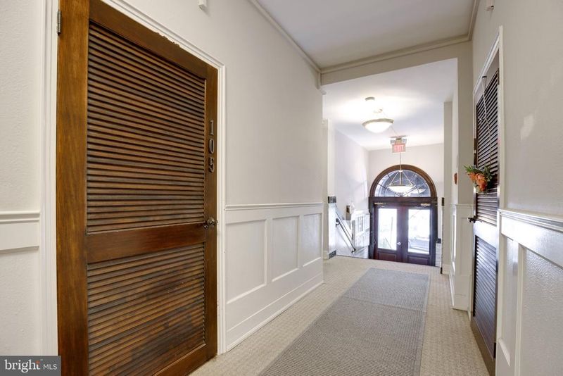 2655 41st St NW #105, Washington, DC 20007