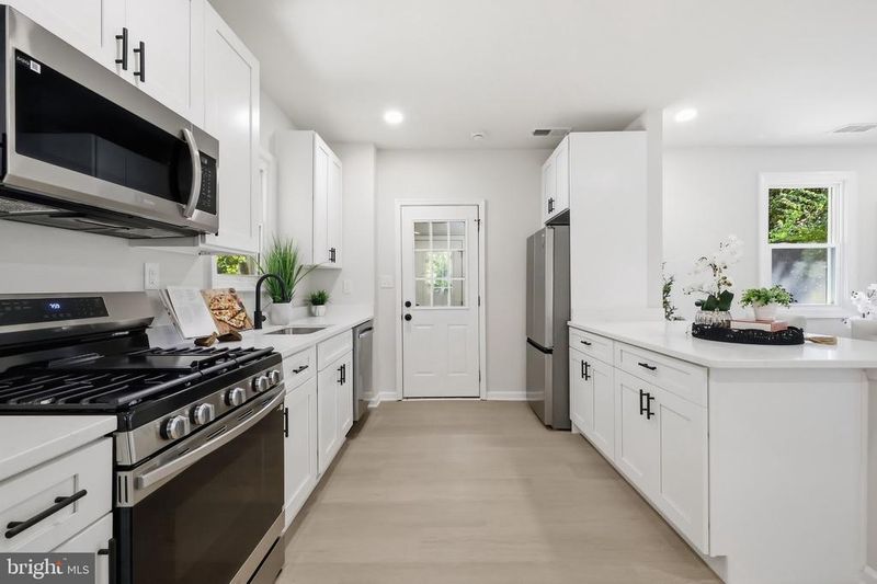 805 West St, Laurel, MD 20707