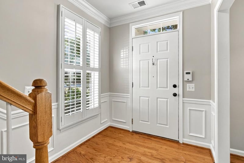1401 Roundhouse Ln, Alexandria, VA 22314