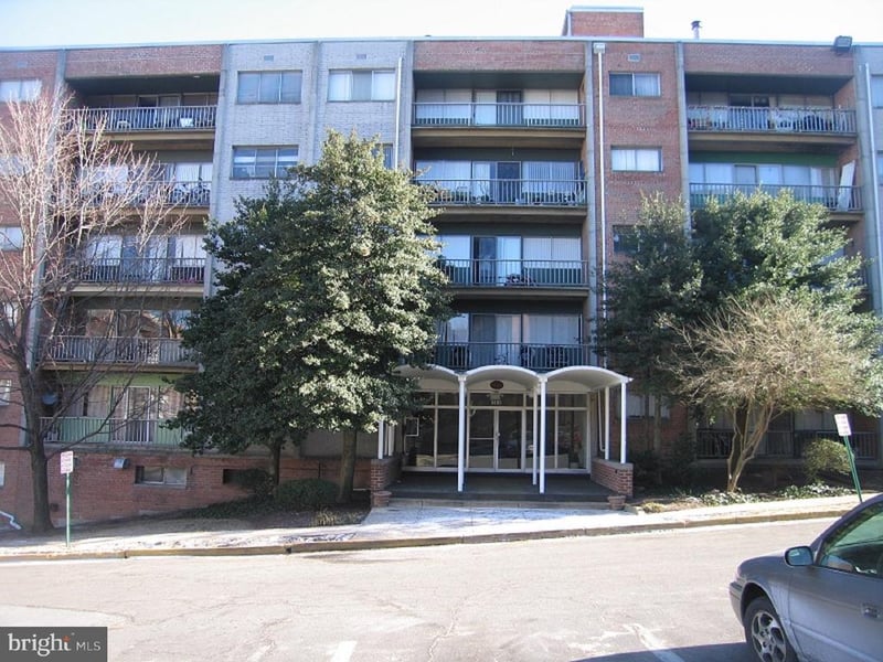 5801 Quantrell Ave #308, Alexandria, VA 22312