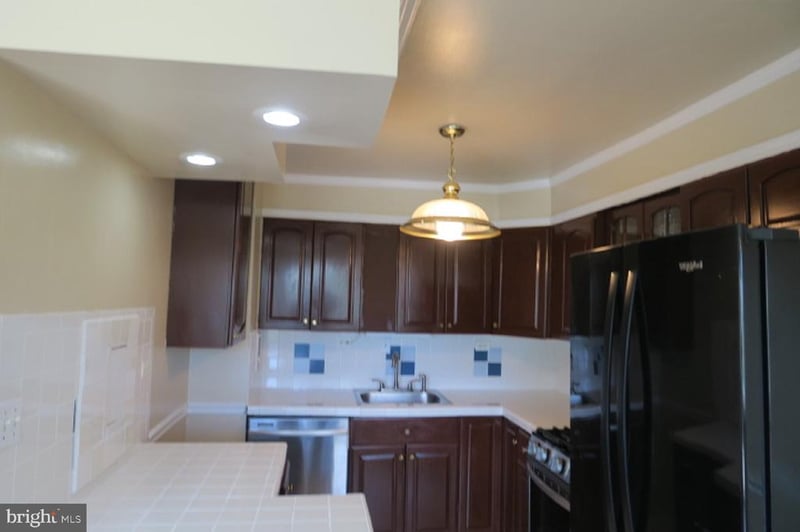 5801 Quantrell Ave #308, Alexandria, VA 22312