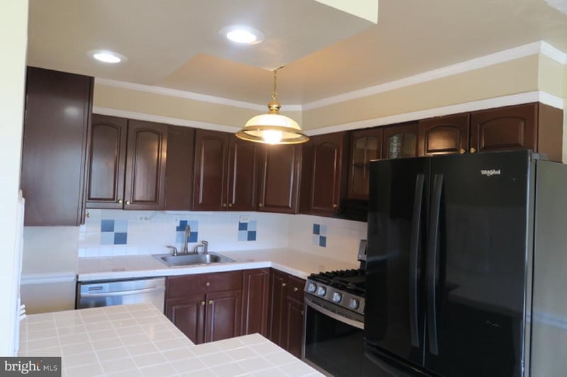 5801 Quantrell Ave #308, Alexandria, VA 22312