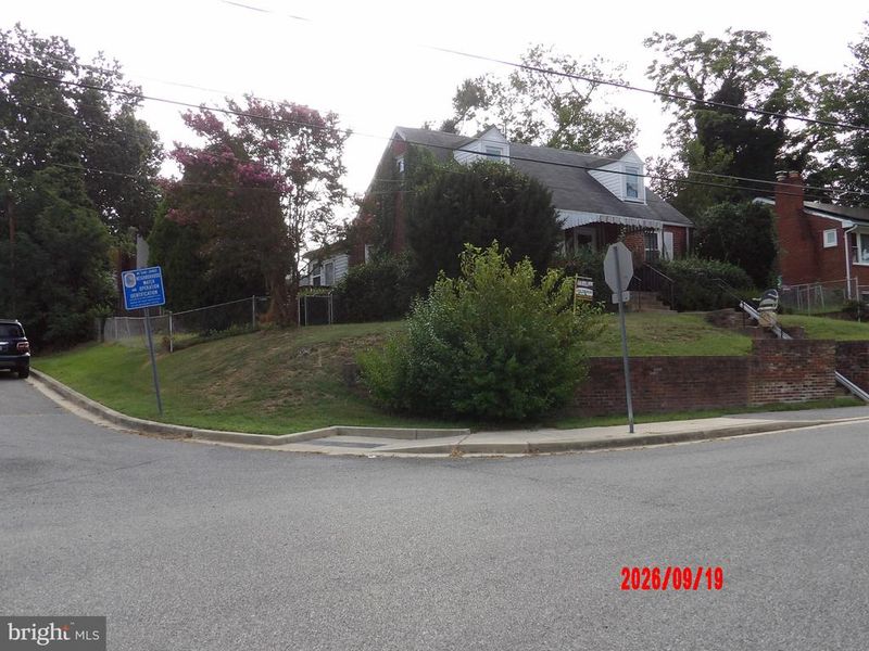 2000 Gaylord Dr, Suitland, MD 20746
