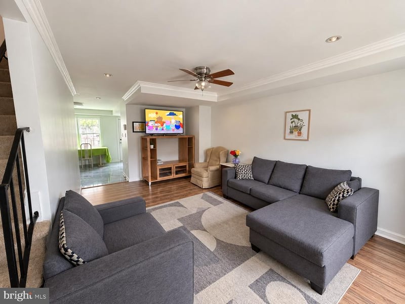 8577 Pioneer Dr, Severn, MD 21144