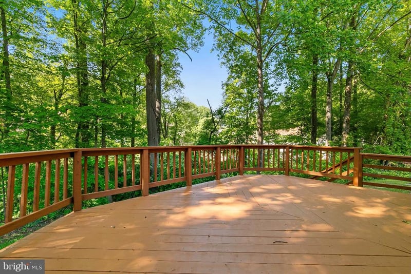 2205 Blue Valley Dr, Silver Spring, MD 20904