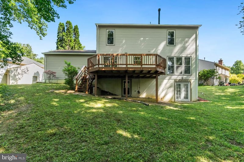 2205 Blue Valley Dr, Silver Spring, MD 20904