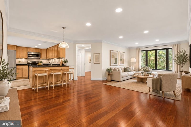1080 Wisconsin Ave NW #2011, Washington, DC 20007