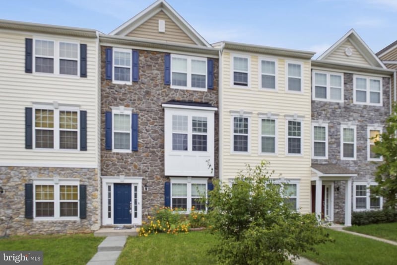 44138 Puma Sq, Chantilly, VA 20152