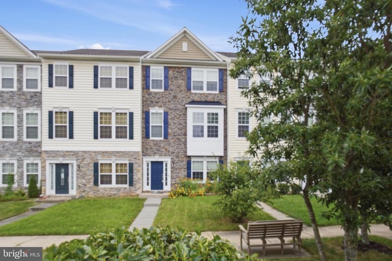 44138 Puma Sq, Chantilly, VA 20152