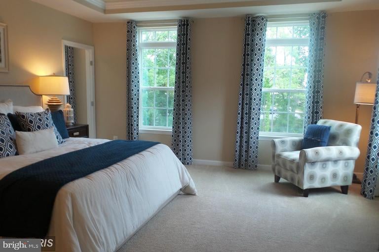 6946 Kona Dr, Gainesville, VA 20155